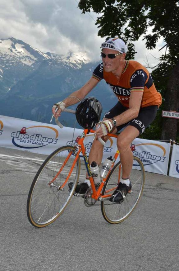 Niels på vej op ad Alpe d'Huez. det sidste bjerg i La Marmotte 2014