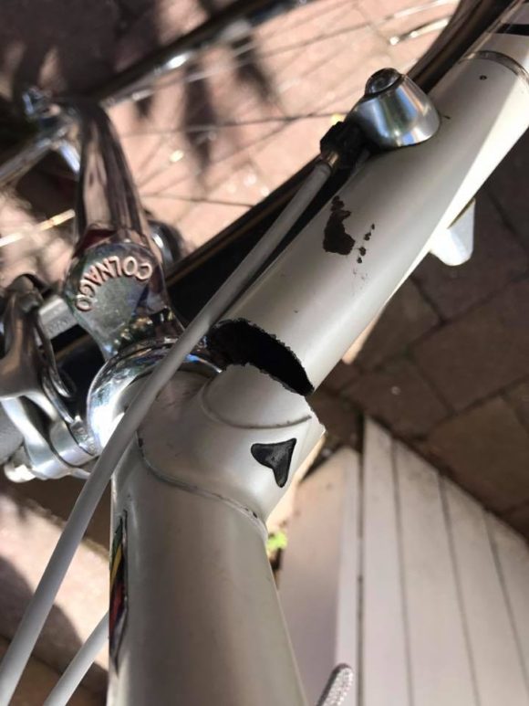 Yehns' Colnago døde under Bananiløbet